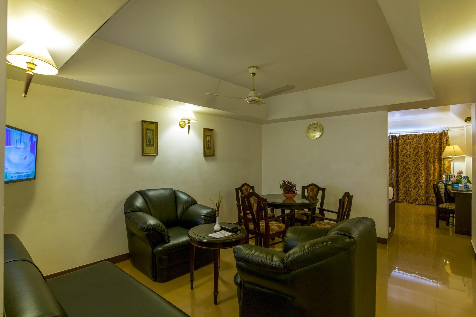 נדומבסרי Golf View Hotels & Suites מראה חיצוני תמונה