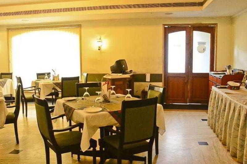 נדומבסרי Golf View Hotels & Suites מראה חיצוני תמונה